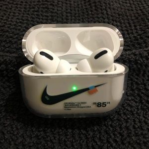 Apple AirPods Pro Nike Case